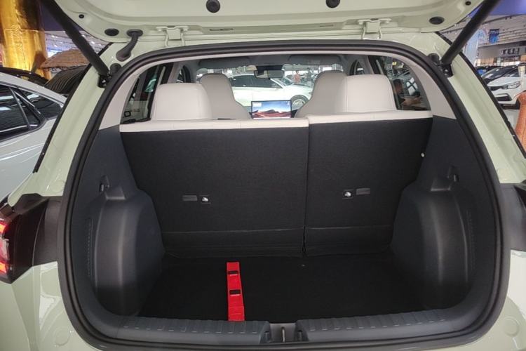 Used Geely Galaxy Geome 2025 UP 410km Exploration+ Edition Trunk