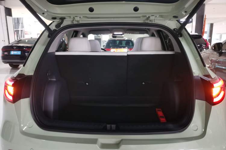 Used Geely Galaxy Geome 2025 UP 410km Exploration+ Edition Trunk