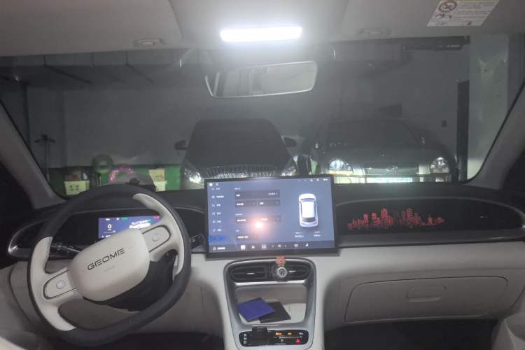 Used Geely Galaxy Geome 2025 UP 410km Exploration+ Edition Headliner