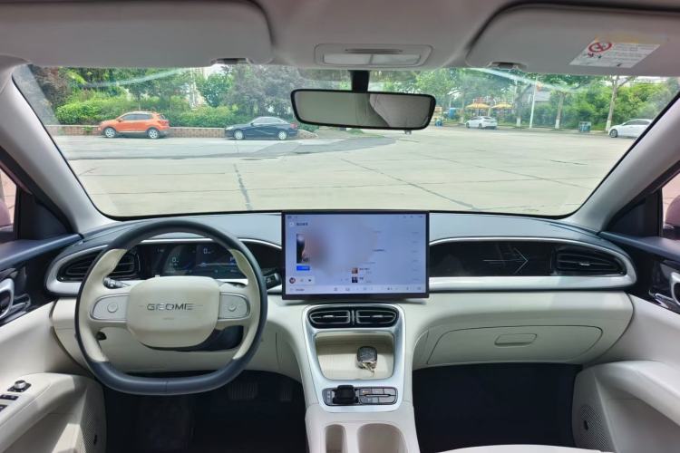 Used Geely Galaxy Geome 2025 310km Dream Edition Interior 1