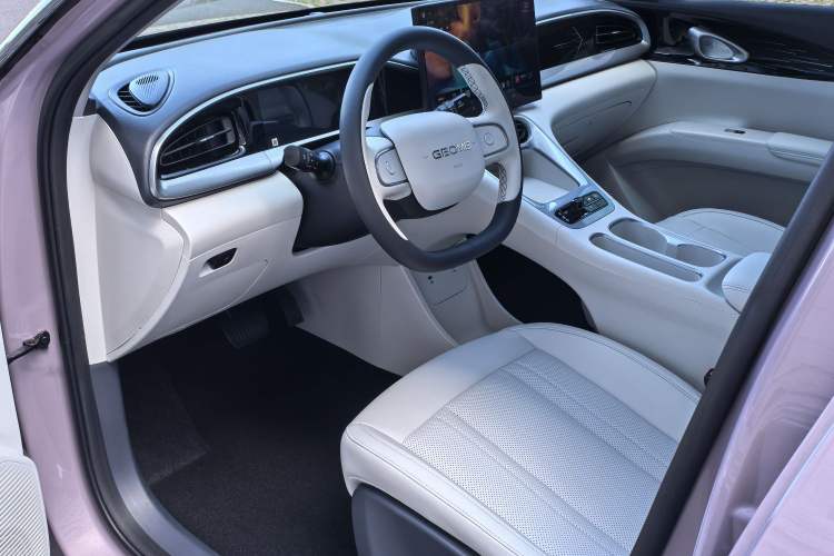 Used Geely Galaxy Geome 2025 310km Dream Edition Interior 1