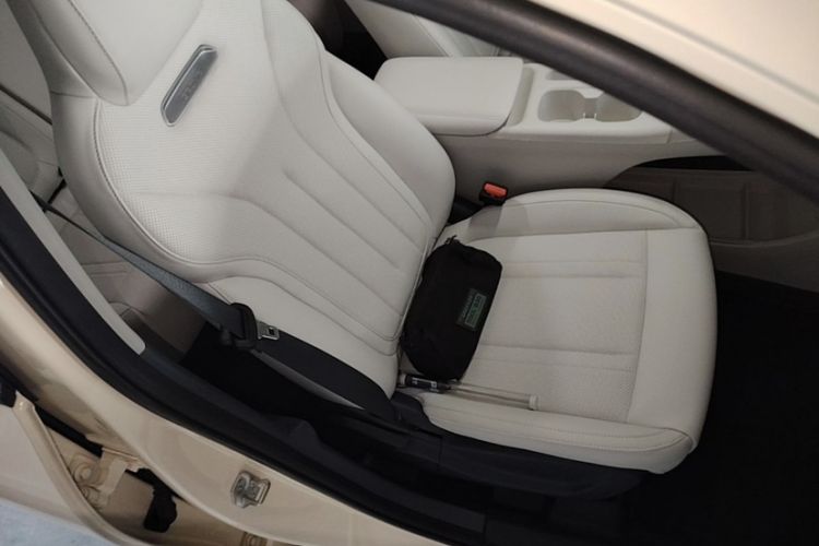 Used Geely Galaxy Geome 2025 UP 410km Exploration Edition Interior 11