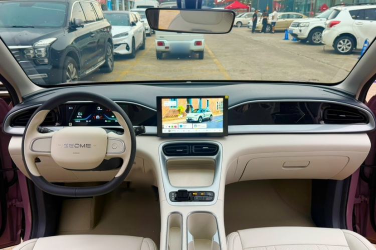 Used Geely Galaxy Geome 2025 310km Youth Edition Interior 3