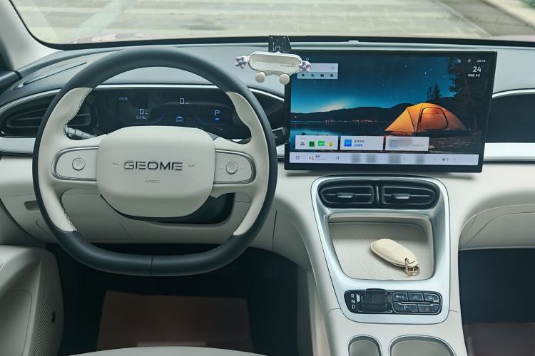 Used Geely Galaxy Geome 2025 310km Dream Edition Interior 5