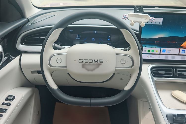 Used Geely Galaxy Geome 2025 310km Dream Edition Interior 6