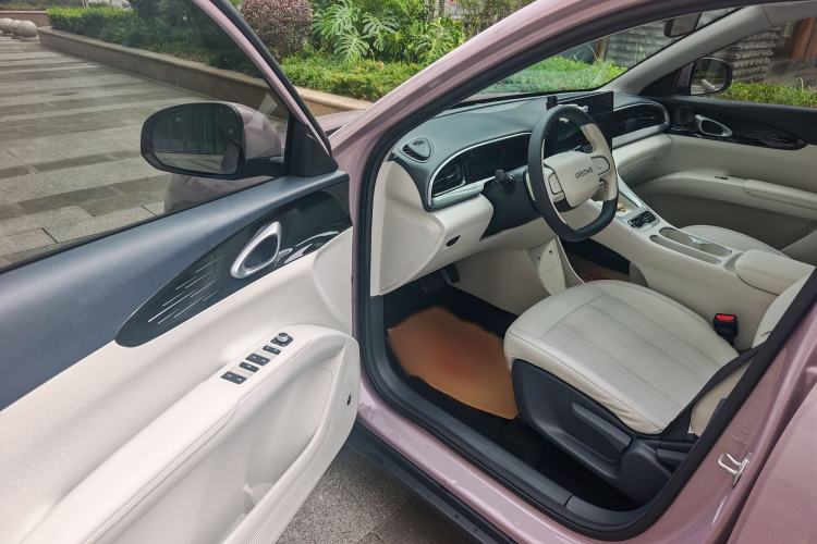 Used Geely Galaxy Geome 2025 310km Dream Edition Interior 7