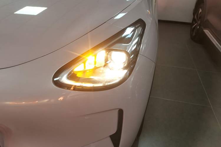 Used Geely Galaxy Geome 2025 310km Youth Edition Left Front Headlight