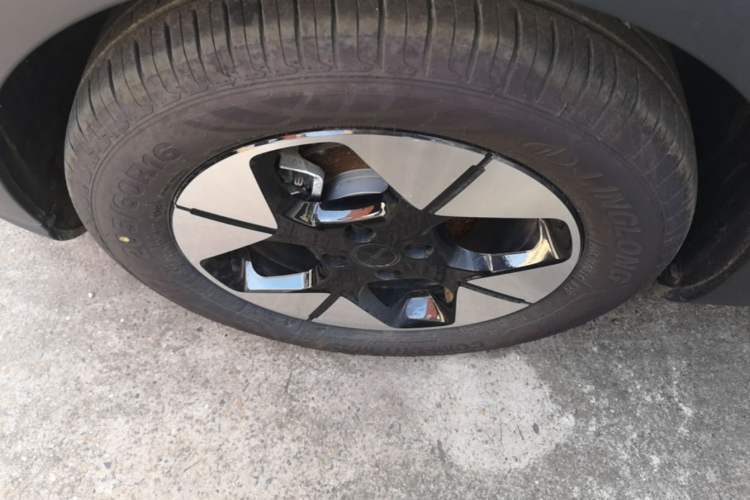 Used Geely Galaxy Geome 2025 UP 410km Exploration+ Edition Left Front Wheel Hub