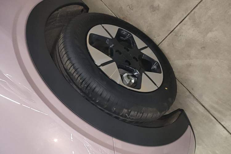 Used Geely Galaxy Geome 2025 310km Dream Edition Left Front Wheel Hub