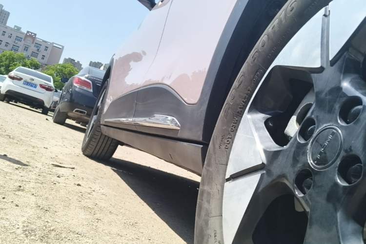 Used Geely Galaxy Geome 2025 UP 410km Exploration Edition Left Side Sill