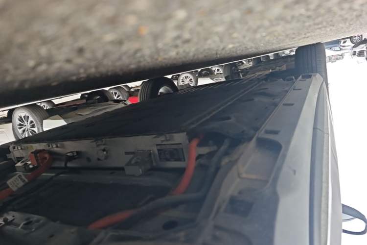 Used Geely Galaxy Geome 2025 310km Dream Edition Left Side Sill