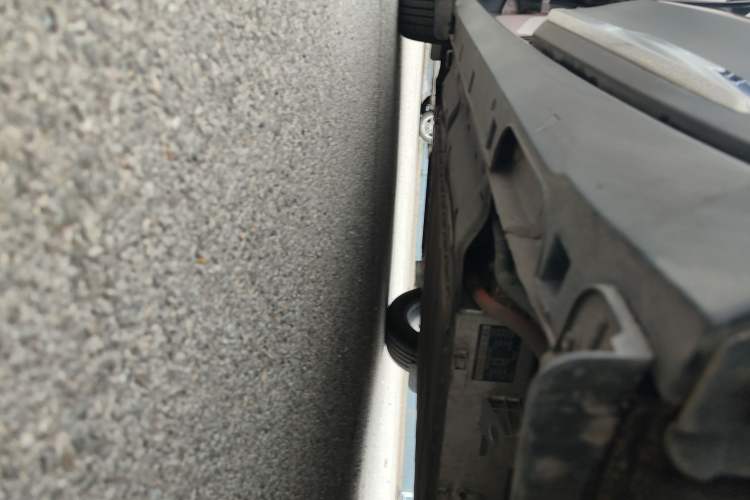 Used Geely Galaxy Geome 2025 310km Dream Edition Left Side Sill