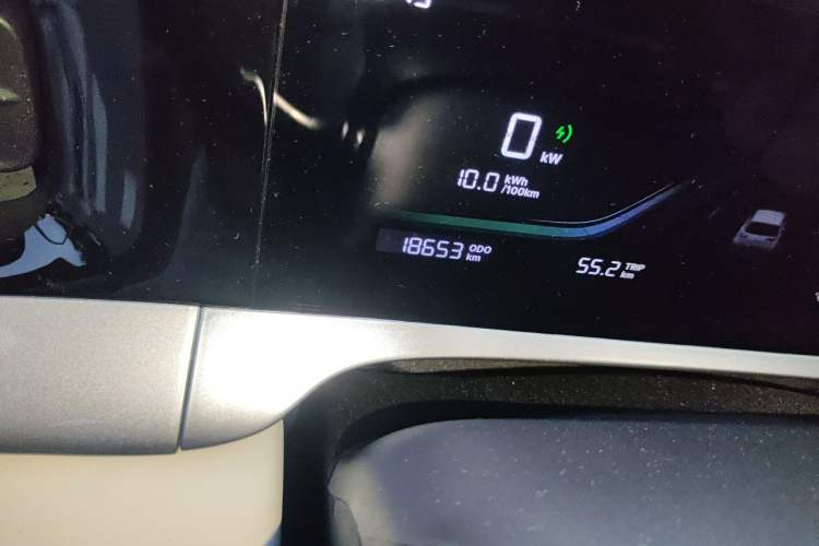Used Geely Galaxy Geome 2025 310km Youth Edition Odometer Close Up