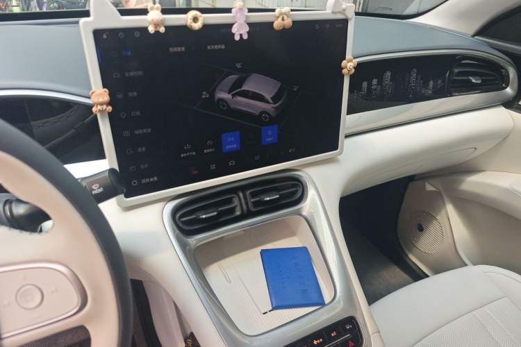Used Geely Galaxy Geome 2025 UP 410km Exploration+ Edition Audio And AC Panel