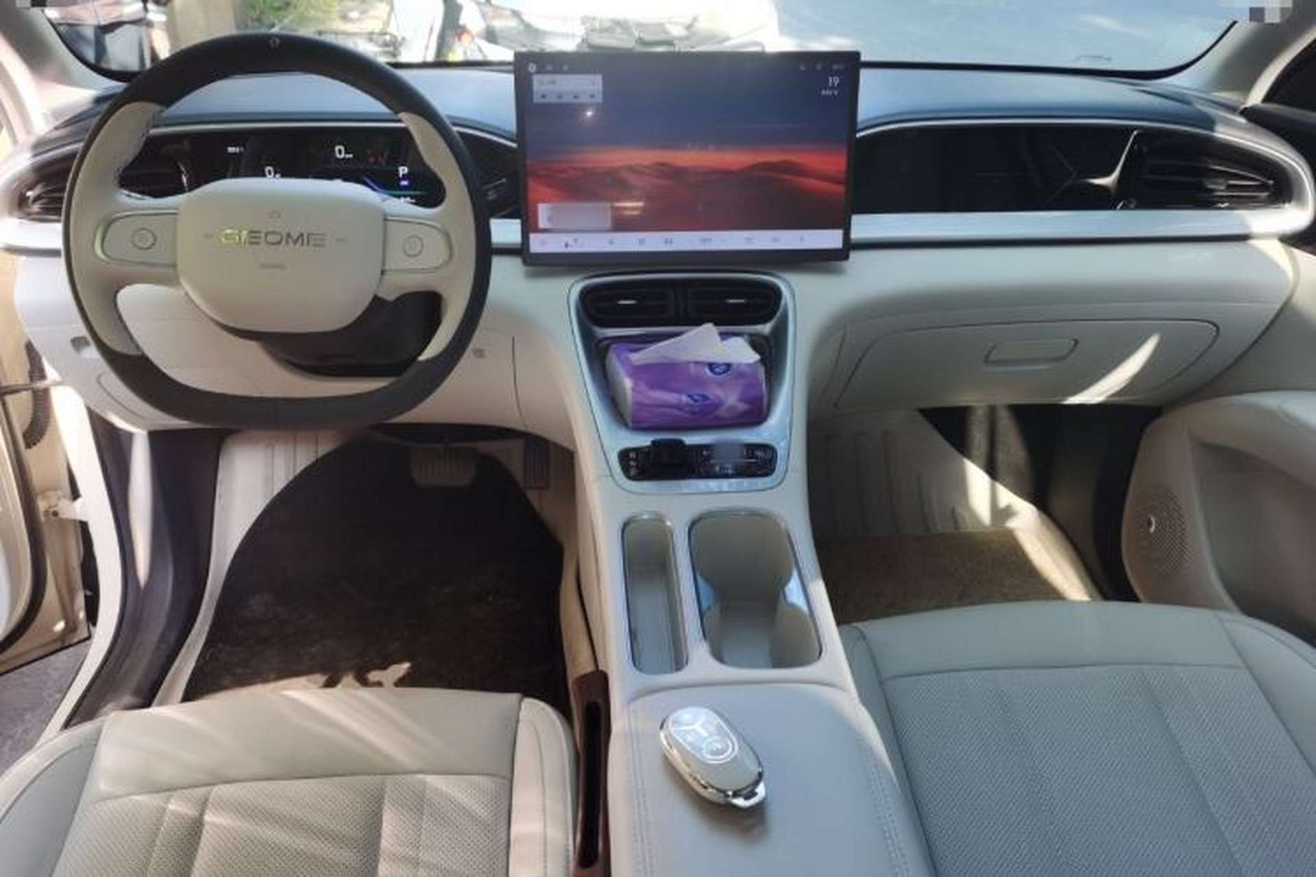 Used Geely Galaxy Geome 2025 UP 410km Exploration Edition Center Console