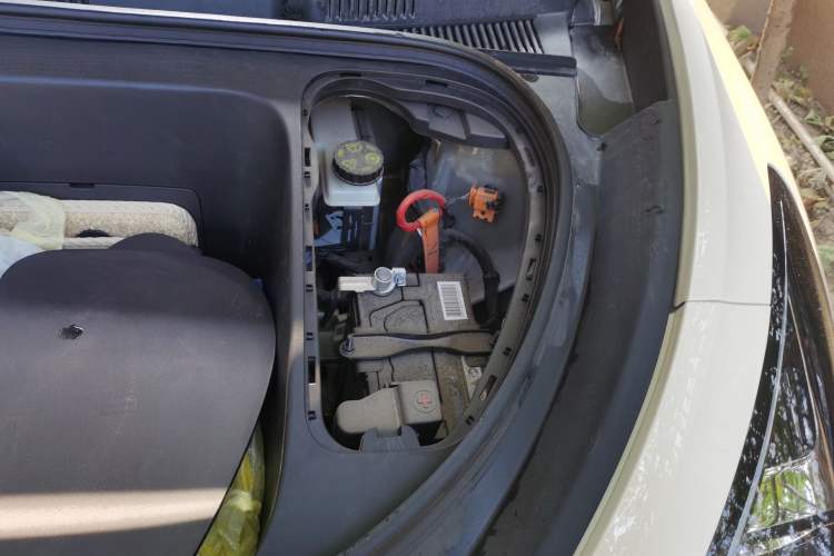 Used Geely Galaxy Geome 2025 UP 410km Exploration Edition Engine Bay Left
