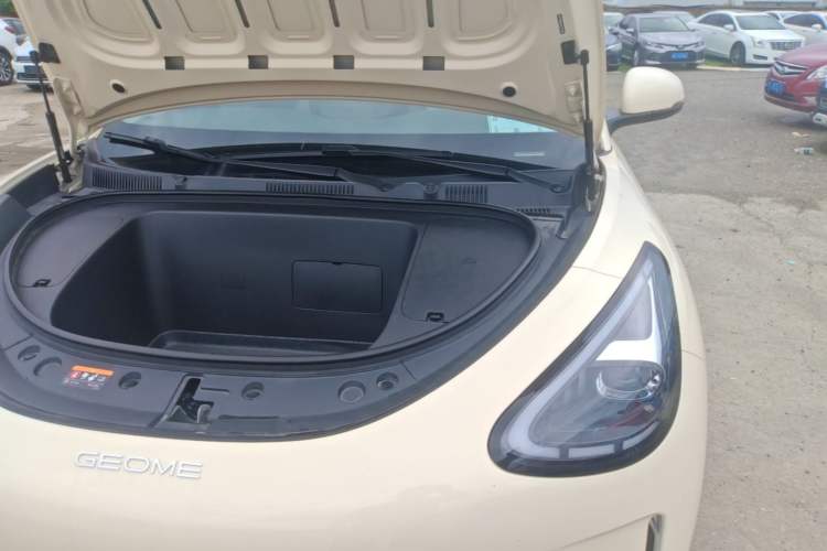 Used Geely Galaxy Geome 2025 UP 410km Exploration Edition Engine Bay Left