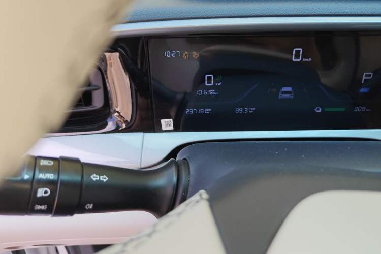 Used Geely Galaxy Geome 2025 UP 410km Exploration Edition Odometer Close Up