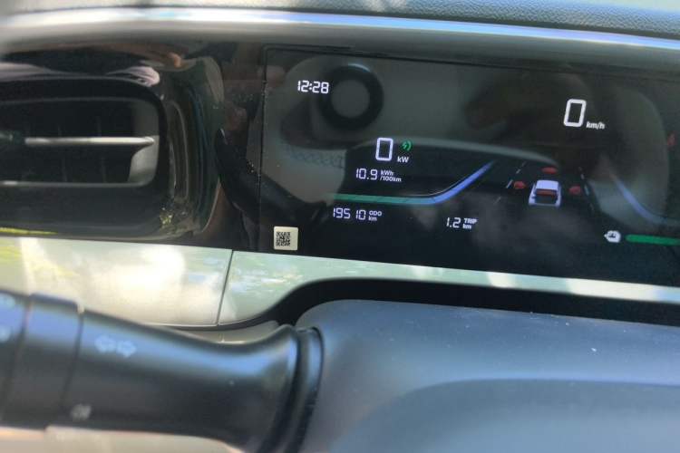 Used Geely Galaxy Geome 2025 UP 410km Exploration Edition Odometer Close Up