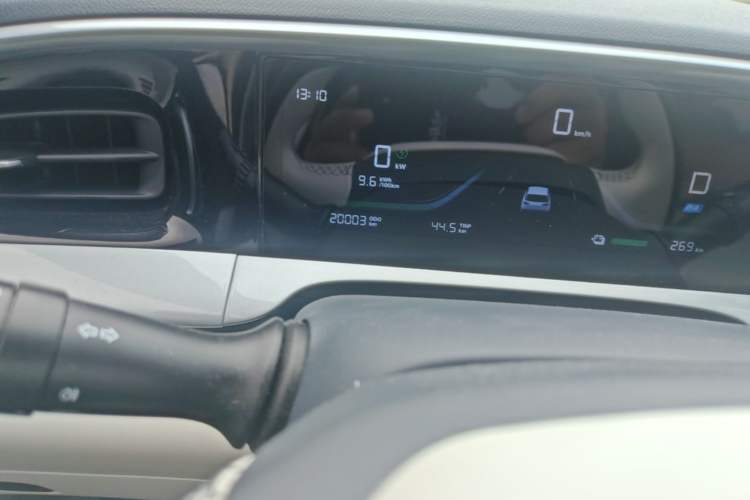 Used Geely Galaxy Geome 2025 UP 410km Exploration Edition Odometer Close Up