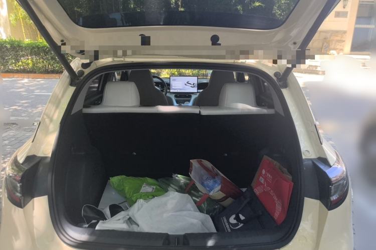 Used Geely Galaxy Geome 2025 UP 410km Exploration Edition Trunk