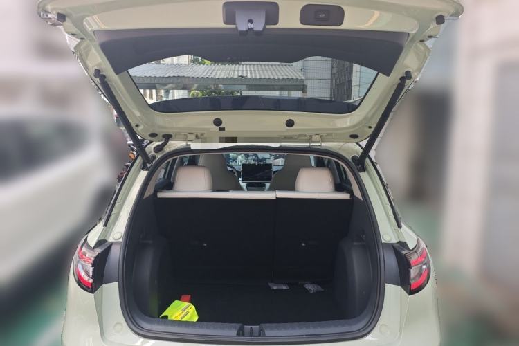 Used Geely Galaxy Geome 2025 UP 410km Exploration+ Edition Trunk