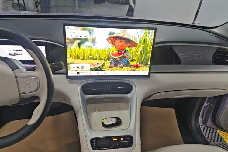 Used Geely Galaxy Geome 2025 410 km Free Version Audio And AC Panel