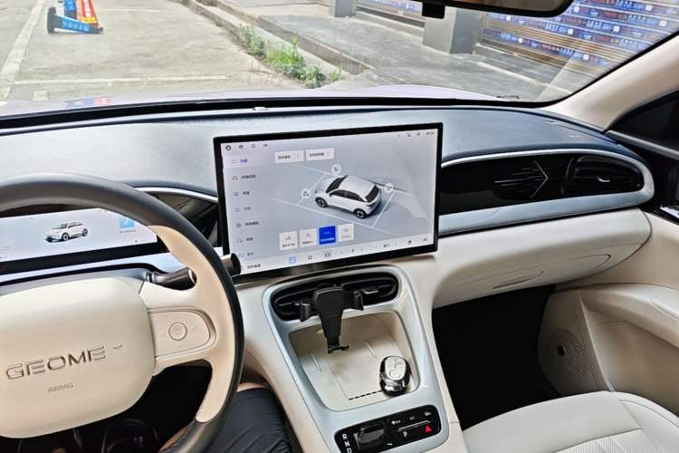 Used Geely Galaxy Geome 2025 UP 410km Exploration+ Edition Audio And AC Panel
