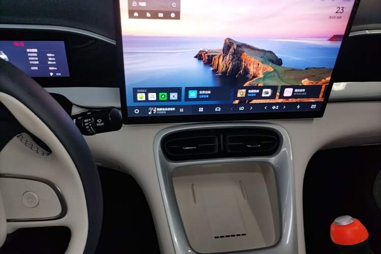 Used Geely Galaxy Geome 2025 UP 410km Exploration Edition Audio And AC Panel
