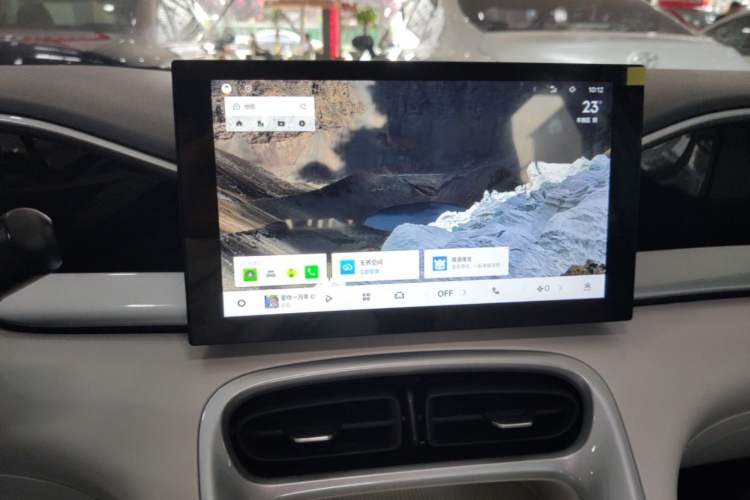 Used Geely Galaxy Geome 2025 410 km Free Version Audio And AC Panel