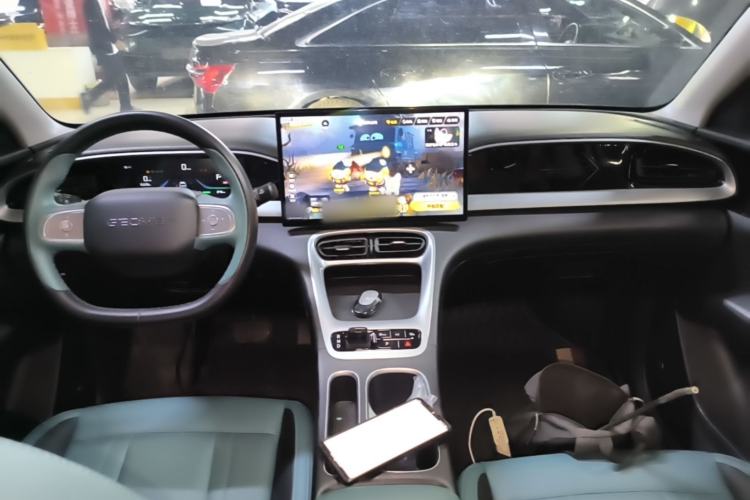 Used Geely Galaxy Geome 2025 UP 410km Exploration Edition Center Console