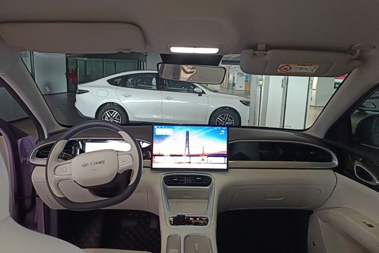 Used Geely Galaxy Geome 2025 UP 410km Exploration+ Edition Center Console