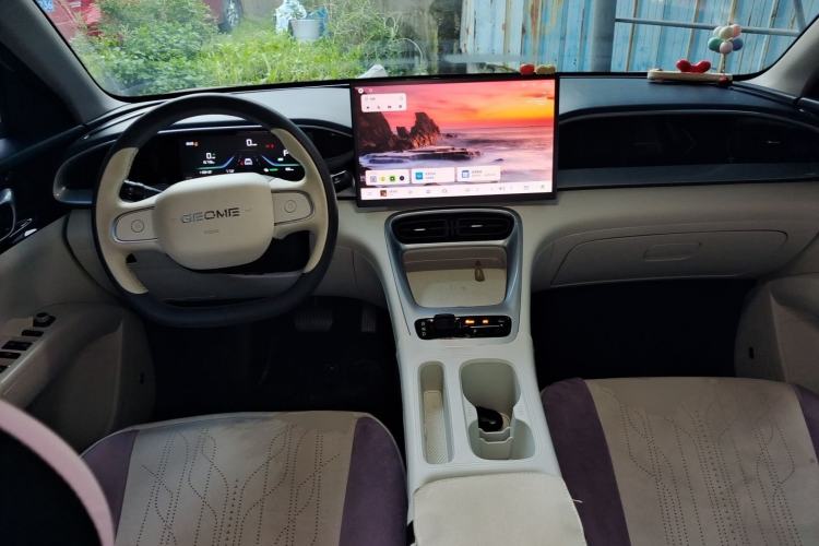 Used Geely Galaxy Geome 2025 310km Dream Edition Center Console