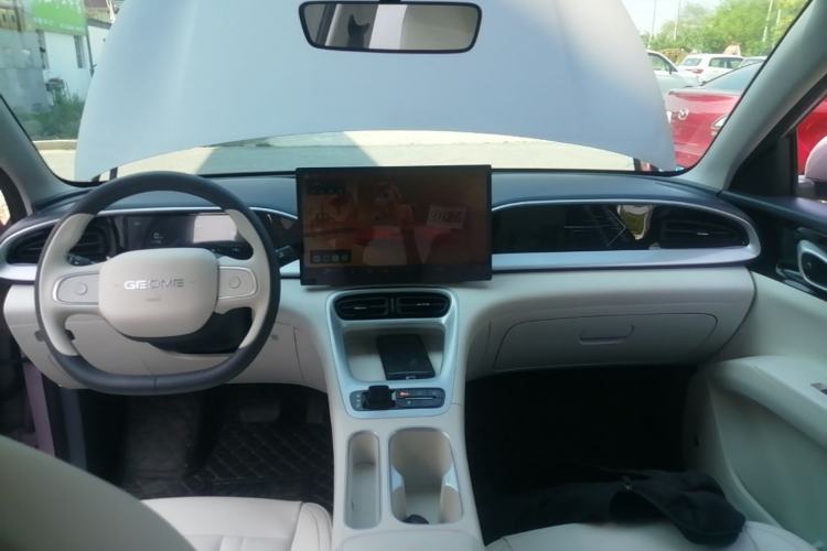 Used Geely Galaxy Geome 2025 310km Dream Edition Center Console