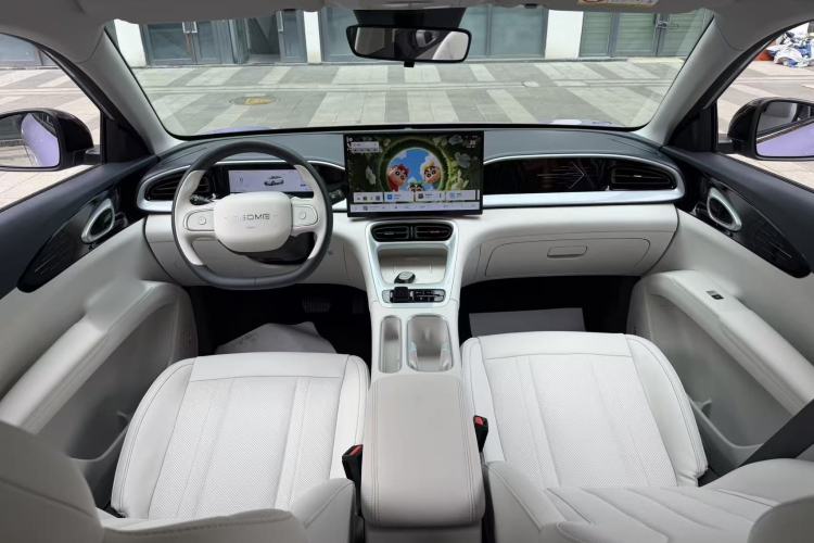Used Geely Galaxy Geome 2025 UP 410km Exploration+ Edition Center Console