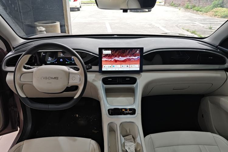 Used Geely Galaxy Geome 2025 310km Dream Edition Center Console