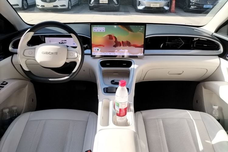 Used Geely Galaxy Geome 2025 UP 410km Exploration+ Edition Center Console