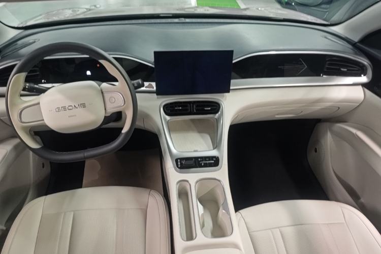 Used Geely Galaxy Geome 2025 310km Youth Edition Center Console