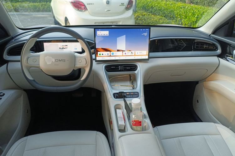 Used Geely Galaxy Geome 2025 UP 410km Exploration Edition Center Console