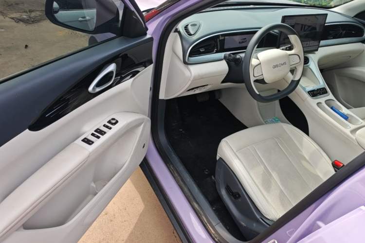 Used Geely Galaxy Geome 2025 UP 410km Exploration+ Edition Driver Seat