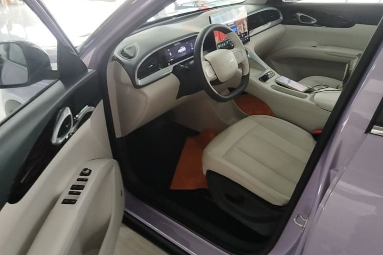 Used Geely Galaxy Geome 2025 410 km Free Version Driver Seat