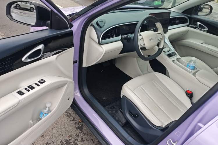 Used Geely Galaxy Geome 2025 410 km Free Version Driver Seat