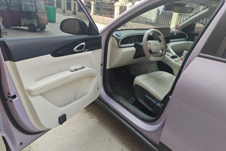 Used Geely Galaxy Geome 2025 410 km Free Version Driver Seat