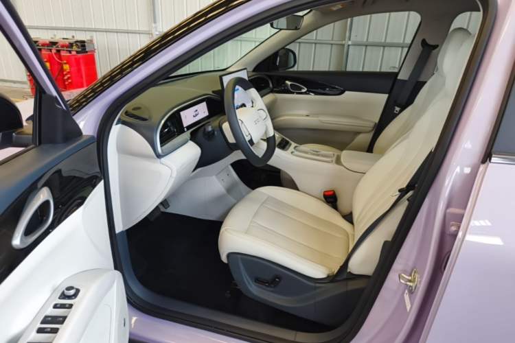 Used Geely Galaxy Geome 2025 UP 410km Exploration+ Edition Driver Seat