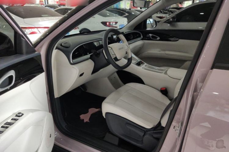 Used Geely Galaxy Geome 2025 410 km Free Version Driver Seat
