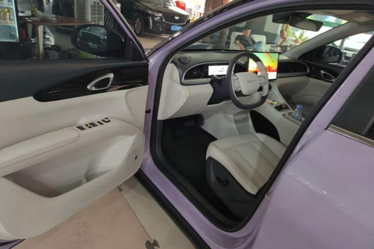 Used Geely Galaxy Geome 2025 UP 410km Exploration+ Edition Driver Seat