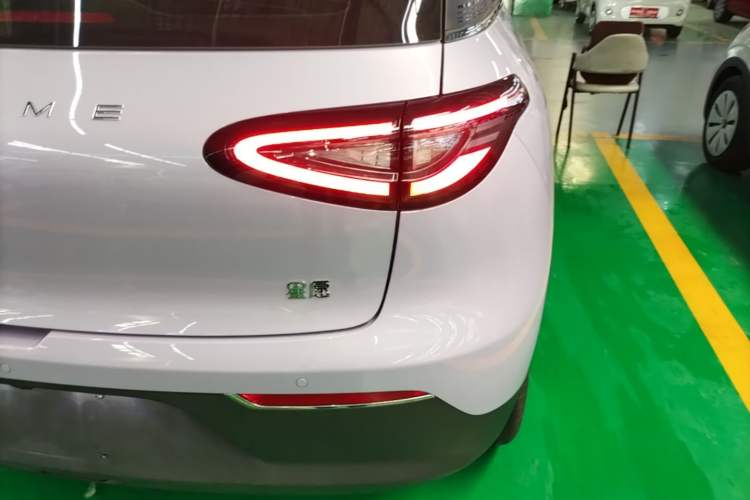 Used Geely Galaxy Geome 2025 UP 410km Exploration Edition Exterior 3