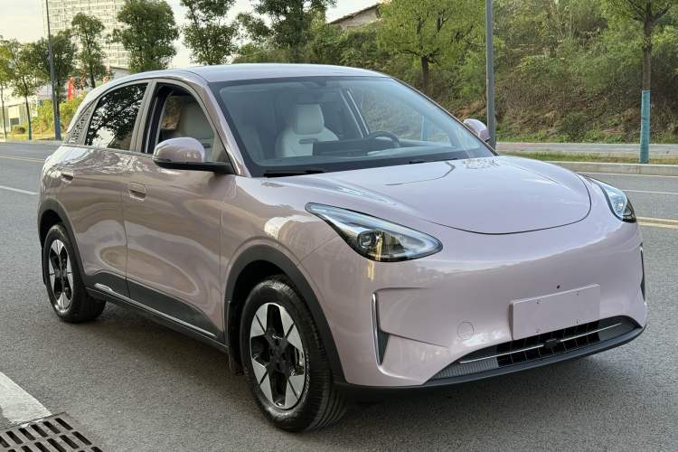 Used Geely Galaxy Geome 2025 UP 410km Exploration Edition Exterior 3