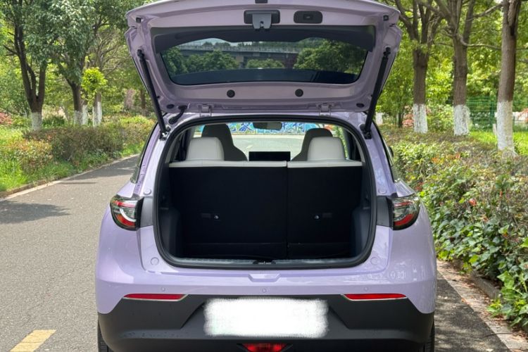 Used Geely Galaxy Geome 2025 UP 410km Exploration+ Edition Exterior 6
