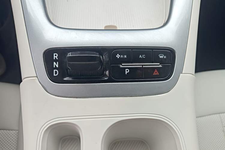 Used Geely Galaxy Geome 2025 310km Dream Edition Gear Lever